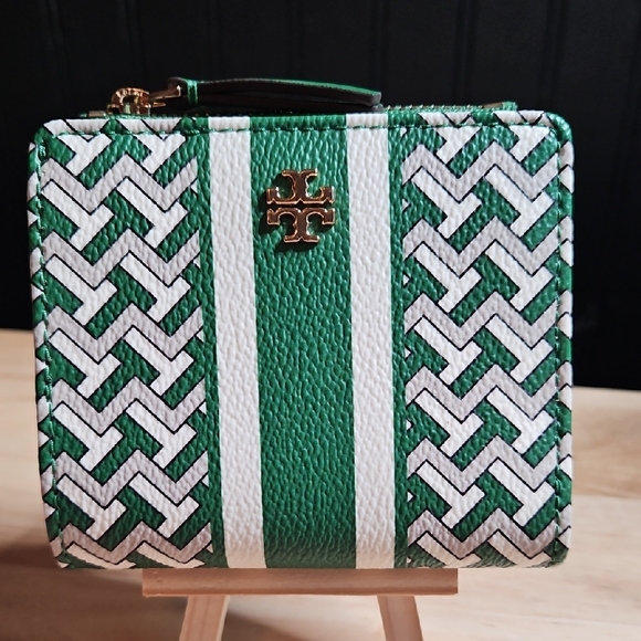 Tory Burch Handbags - Tory Burch Green and White Wallet